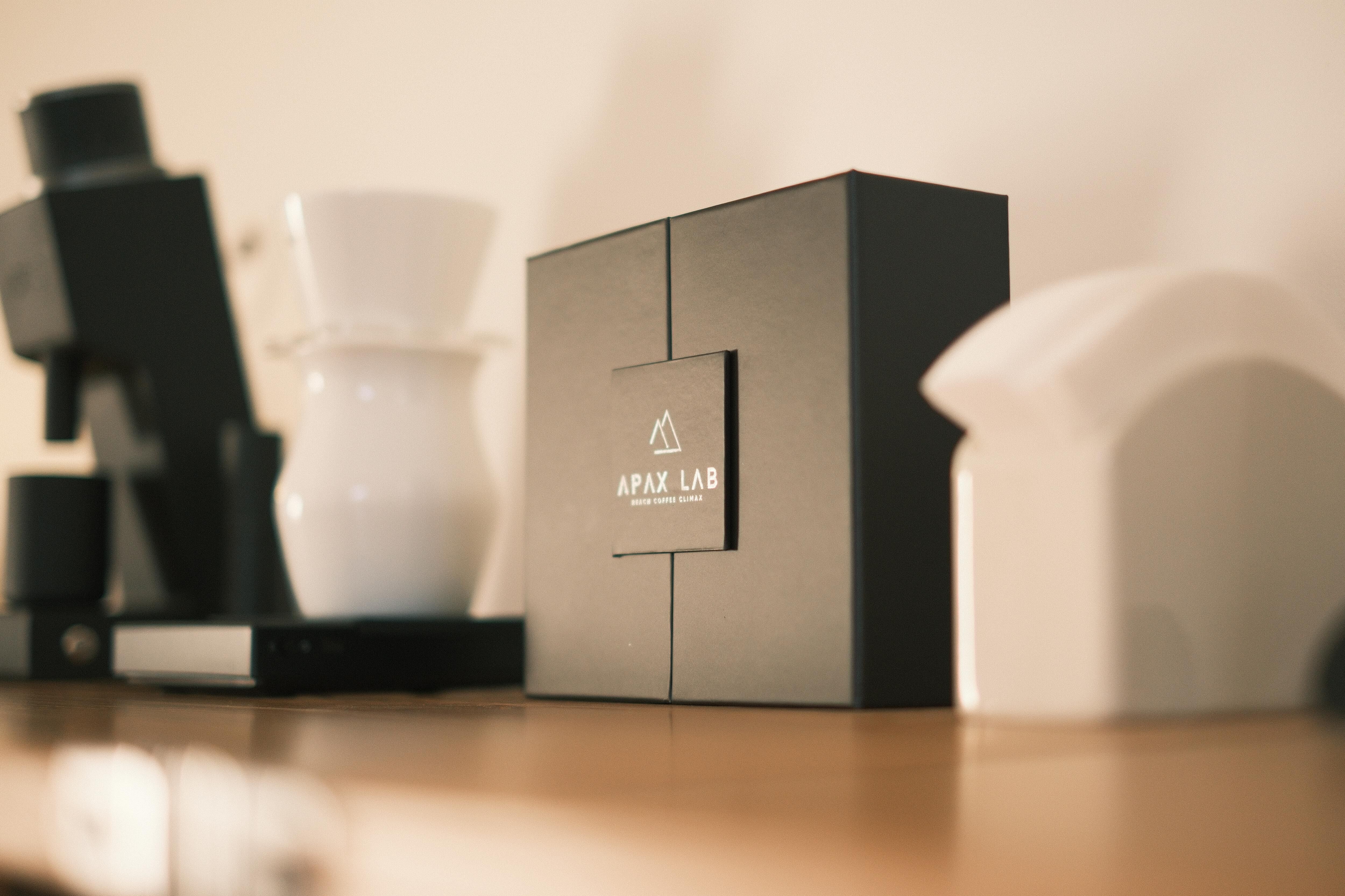 APAXLAB_APAX_BOXSET_AMB (1).JPG