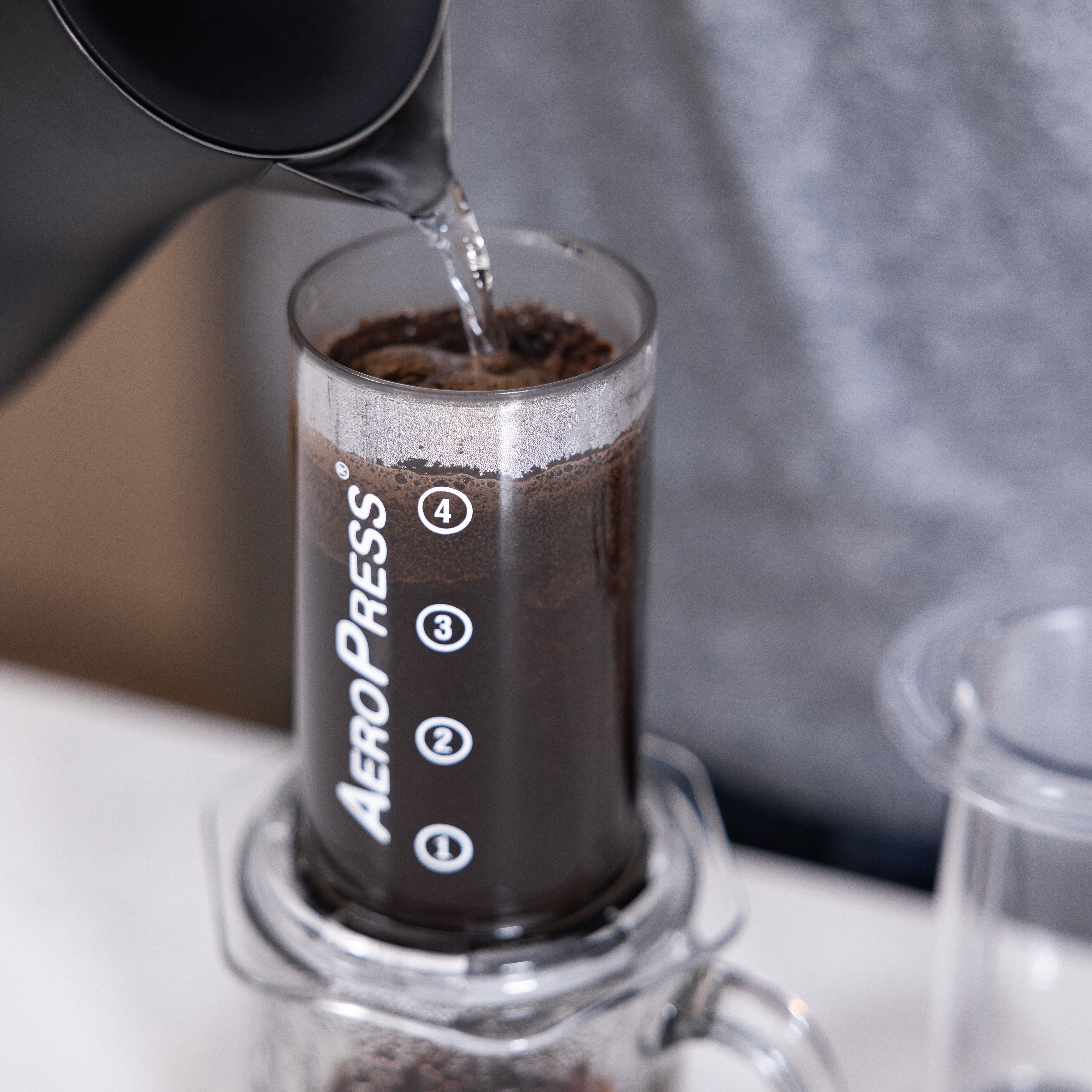 Aeropress - Cafetière avec 100 filtres