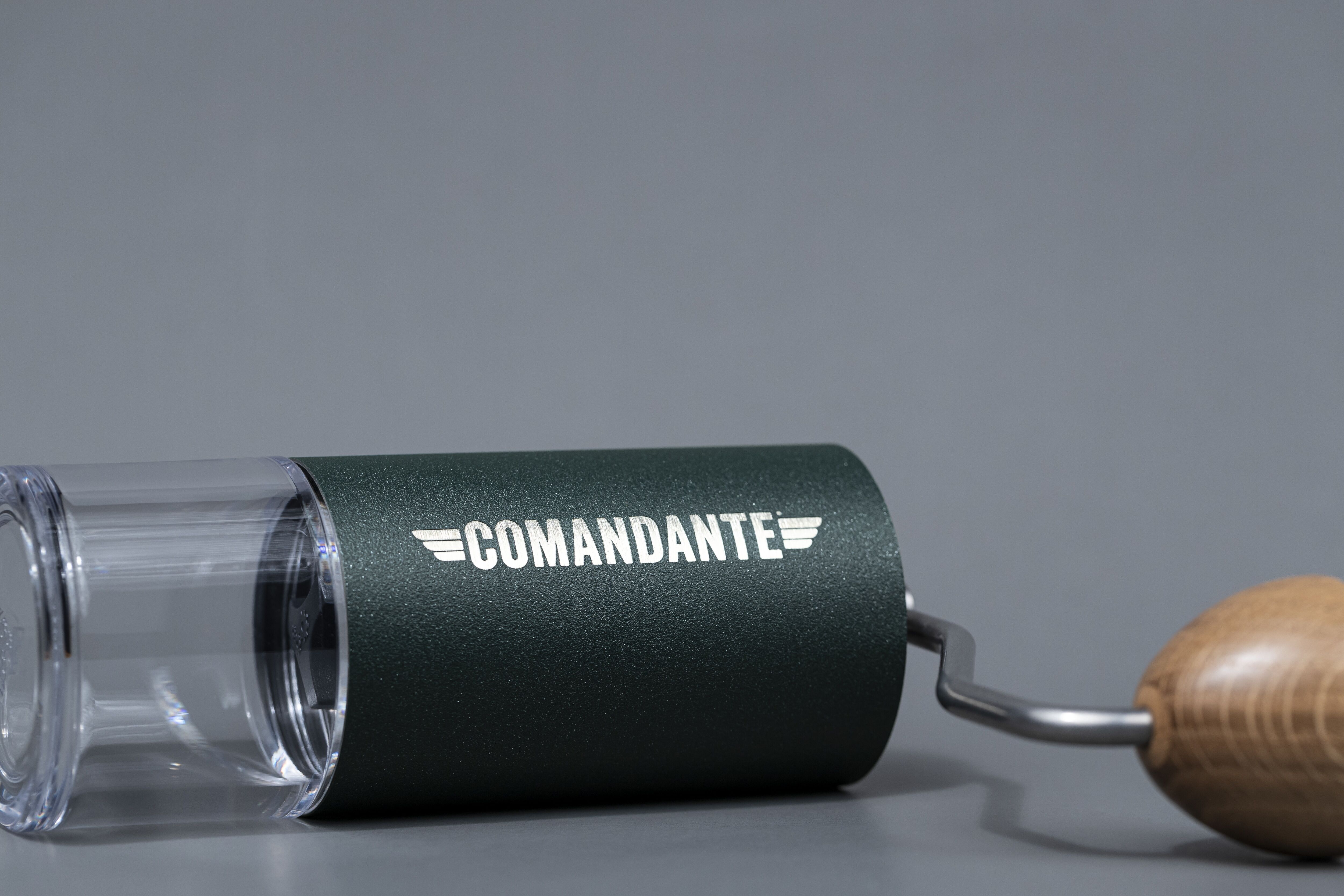 COMANDANTE - Manual Grinder C40 MK4 Nitro Racing Green